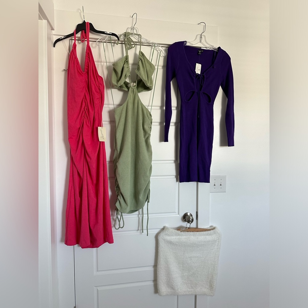 4 Pieces NEW Size Large Women's Clothes Bundle